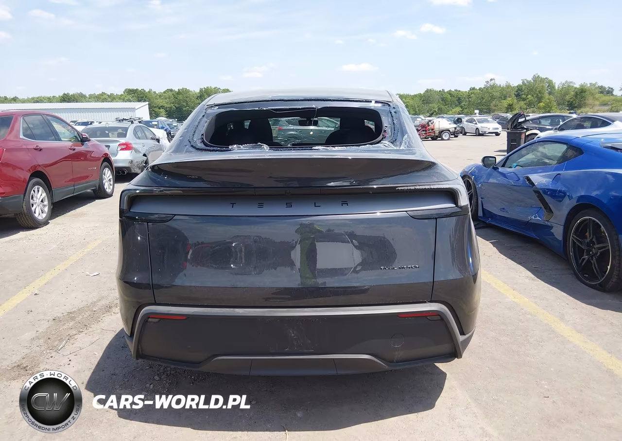 2026 Tesla Model Y All-Wheel Drive-Long Range Launch Series-Premium All-Wheel Drive VIN:7SAYGDEE6TF588098 - 16