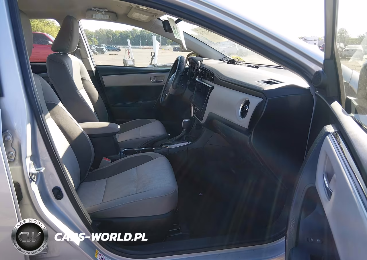 2019 Toyota Corolla Le VIN:2T1BURHE3KC186286 - 5