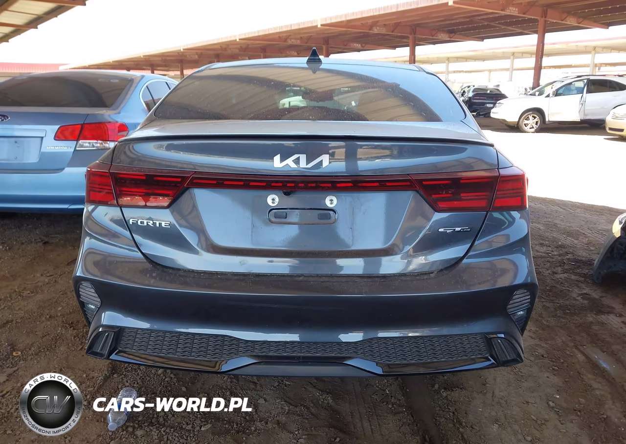 2024 Kia Forte Gt-Line VIN:3KPF54AD8RE791662 - 16