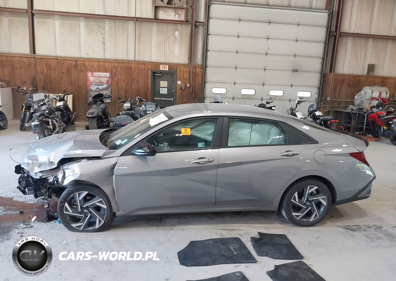2025 Hyundai Elantra Sel Sport VIN:KMHLM4DG2SU883347 - 13