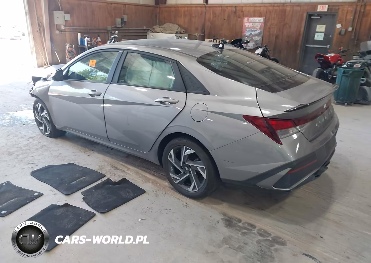2025 Hyundai Elantra Sel Sport VIN:KMHLM4DG2SU883347 - 3