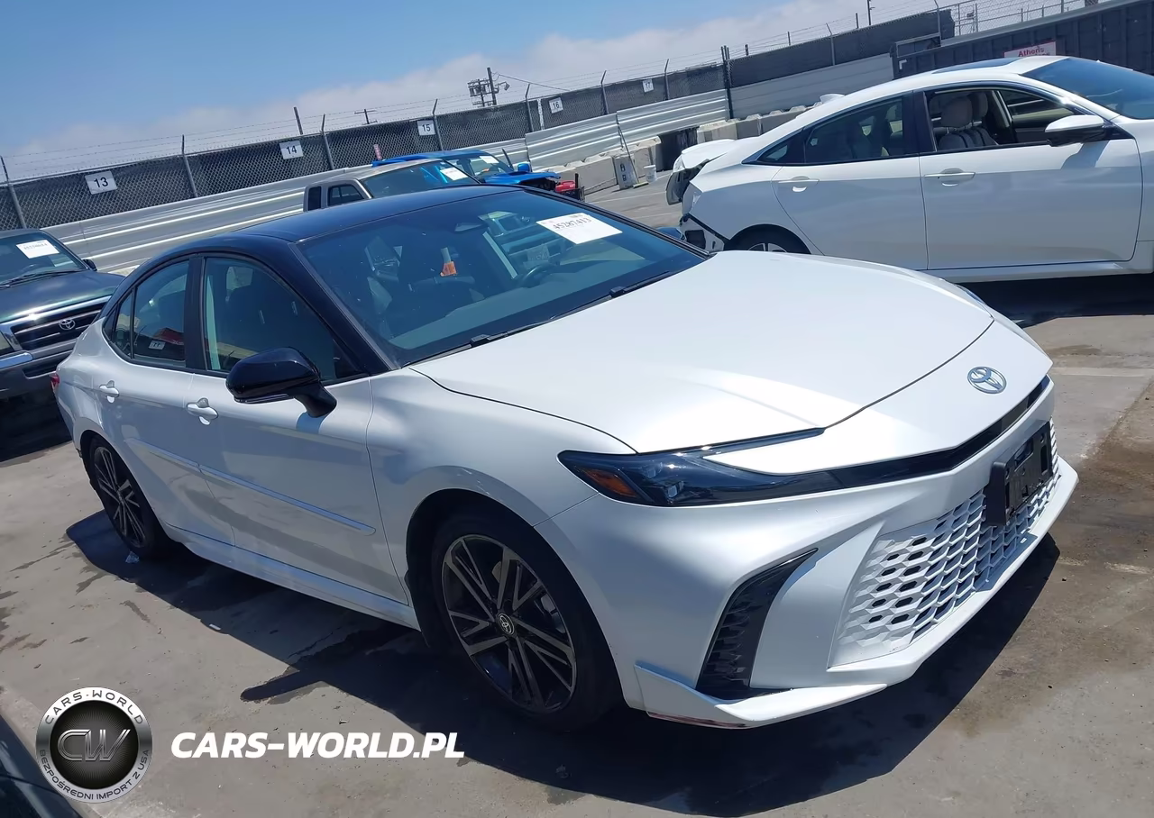 2025 Toyota Camry Xse VIN:4T1DAACK7SU025437 - 14