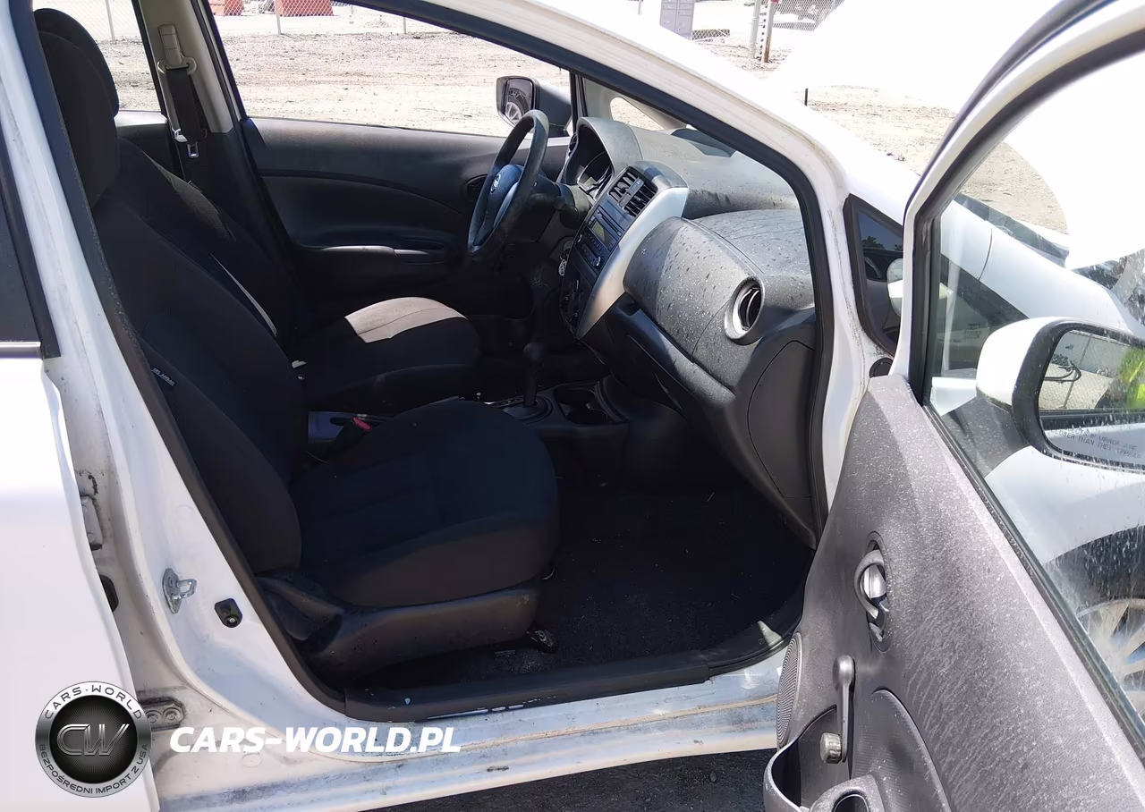 2015 Nissan Versa Note S Plus VIN:3N1CE2CP0FL434615 - 5