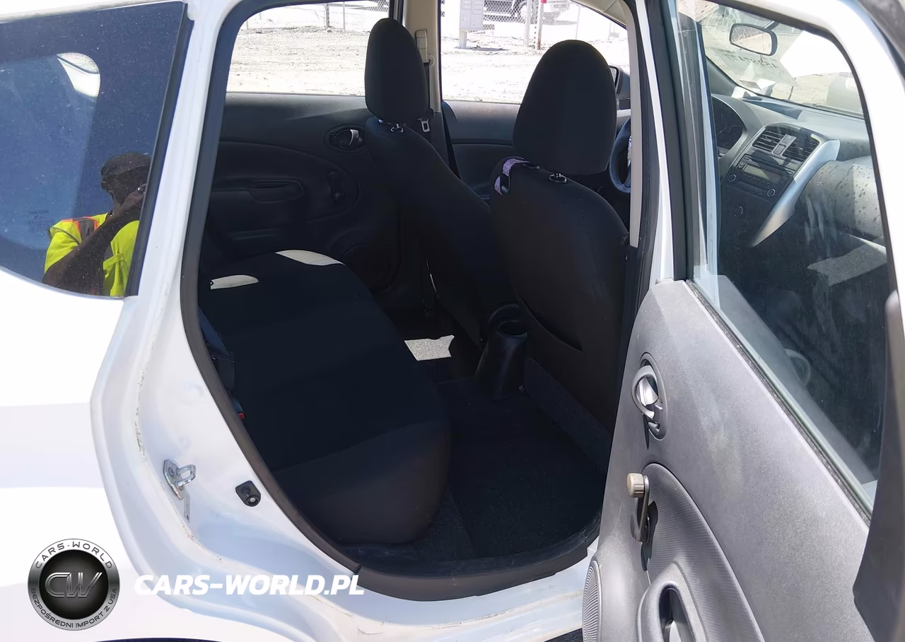 2015 Nissan Versa Note S Plus VIN:3N1CE2CP0FL434615 - 8
