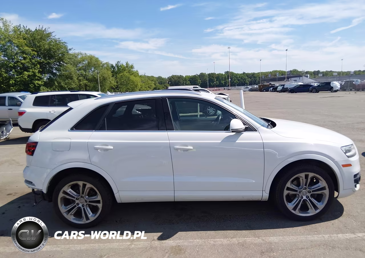 2015 Audi Q3 2.0T Premium Plus VIN:WA1GFCFS6FR003832 - 13