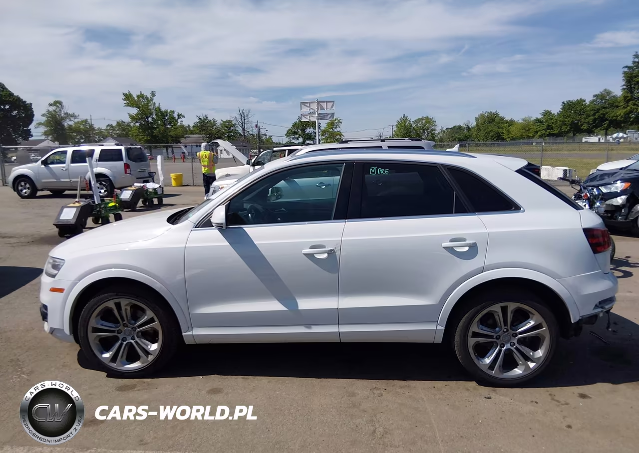 2015 Audi Q3 2.0T Premium Plus VIN:WA1GFCFS6FR003832 - 14