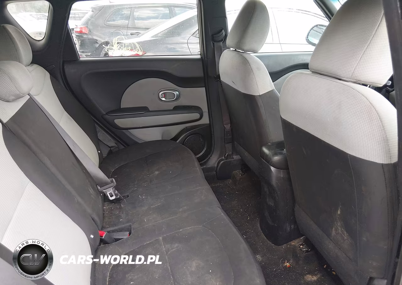 2015 Kia Soul VIN:KNDJN2A2XF7185286 - 8