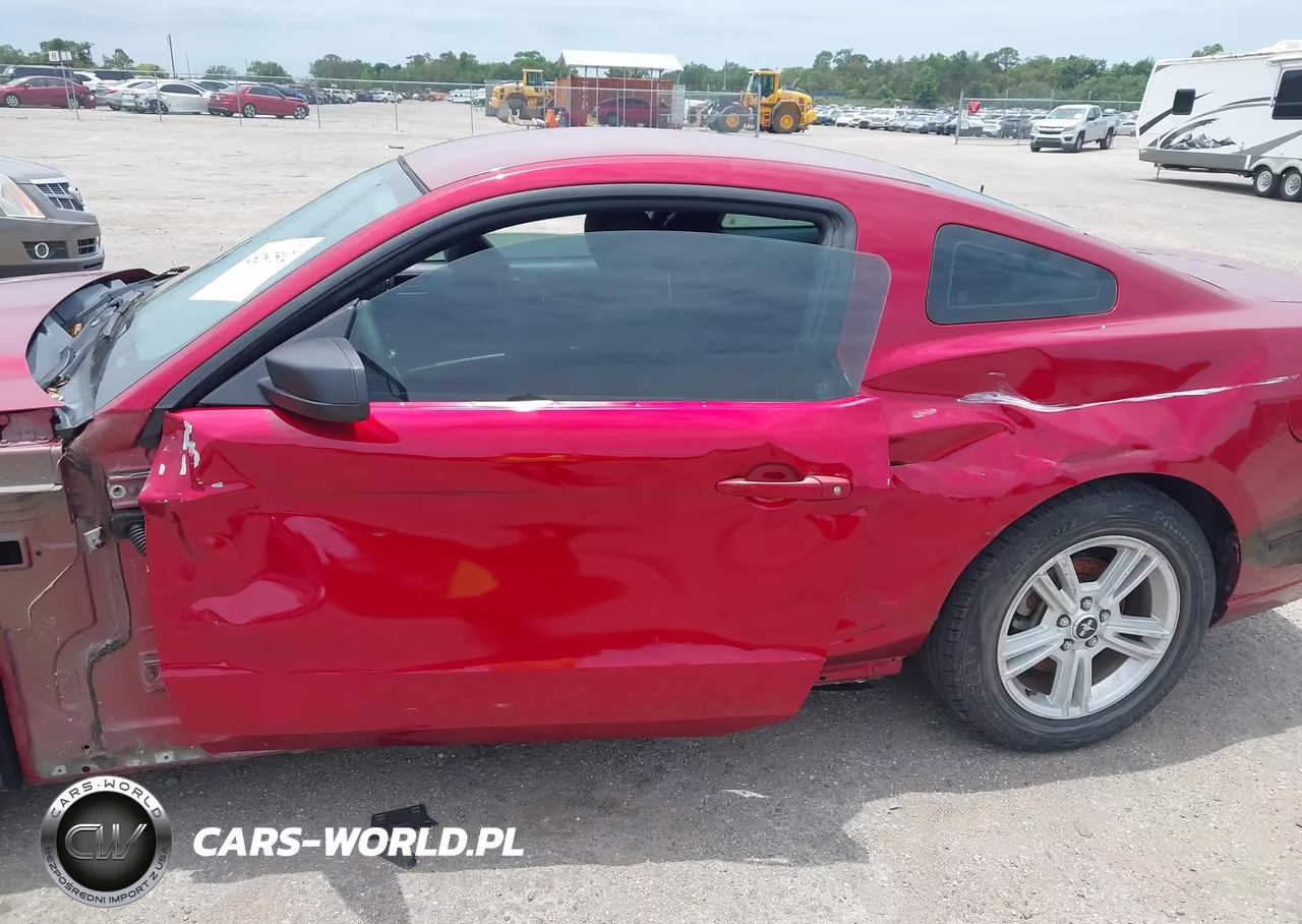 2014 Ford Mustang V6 VIN:1ZVBP8AM8E5269584 - 18