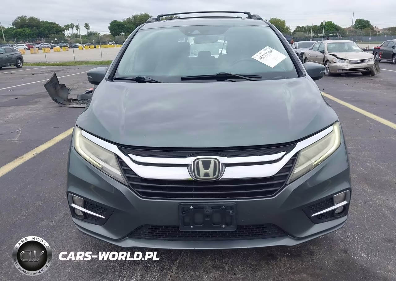 2018 Honda Odyssey Elite VIN:5FNRL6H96JB111062 - 13