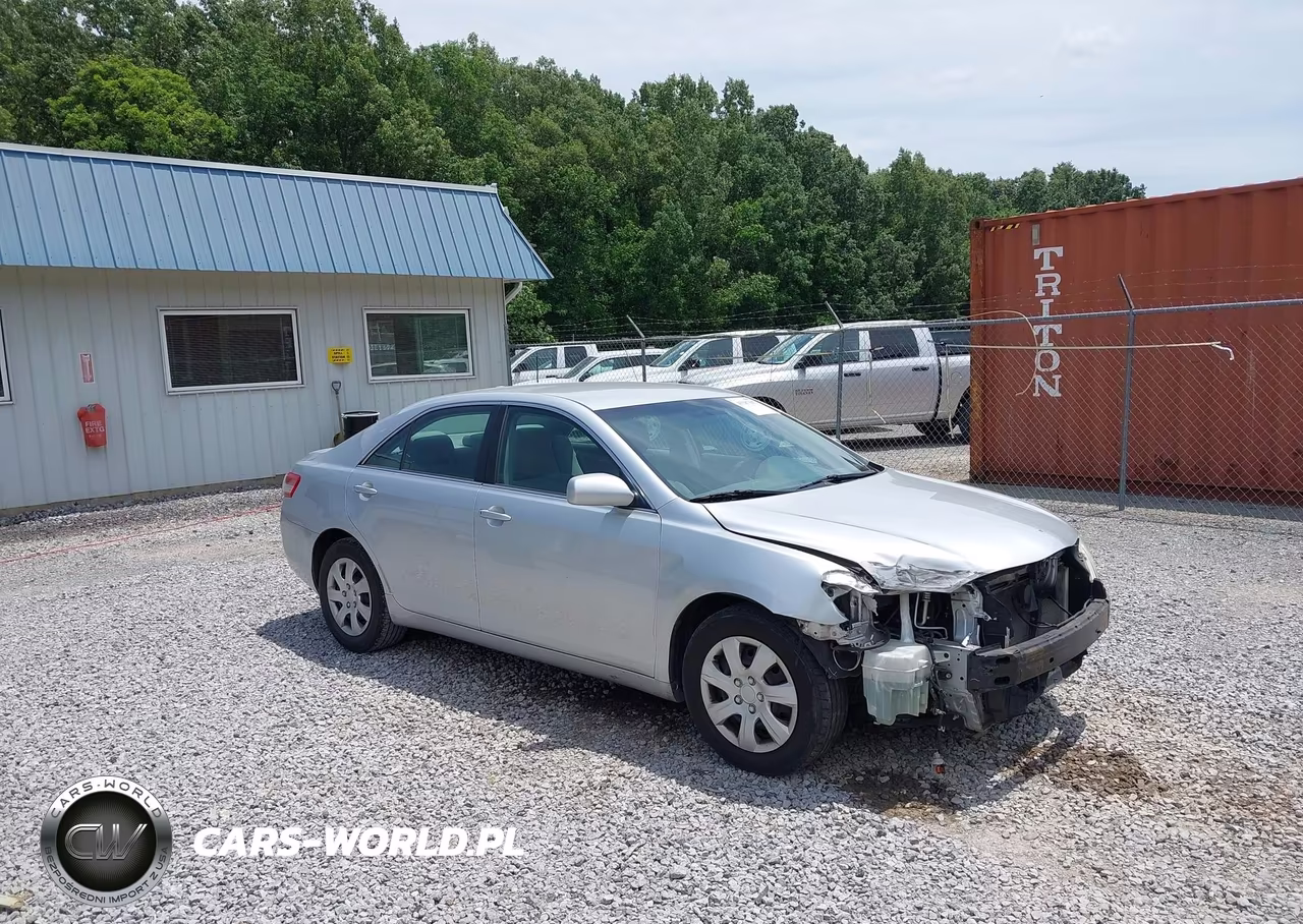 2011 Toyota Camry – zdjęcie 1 z 15