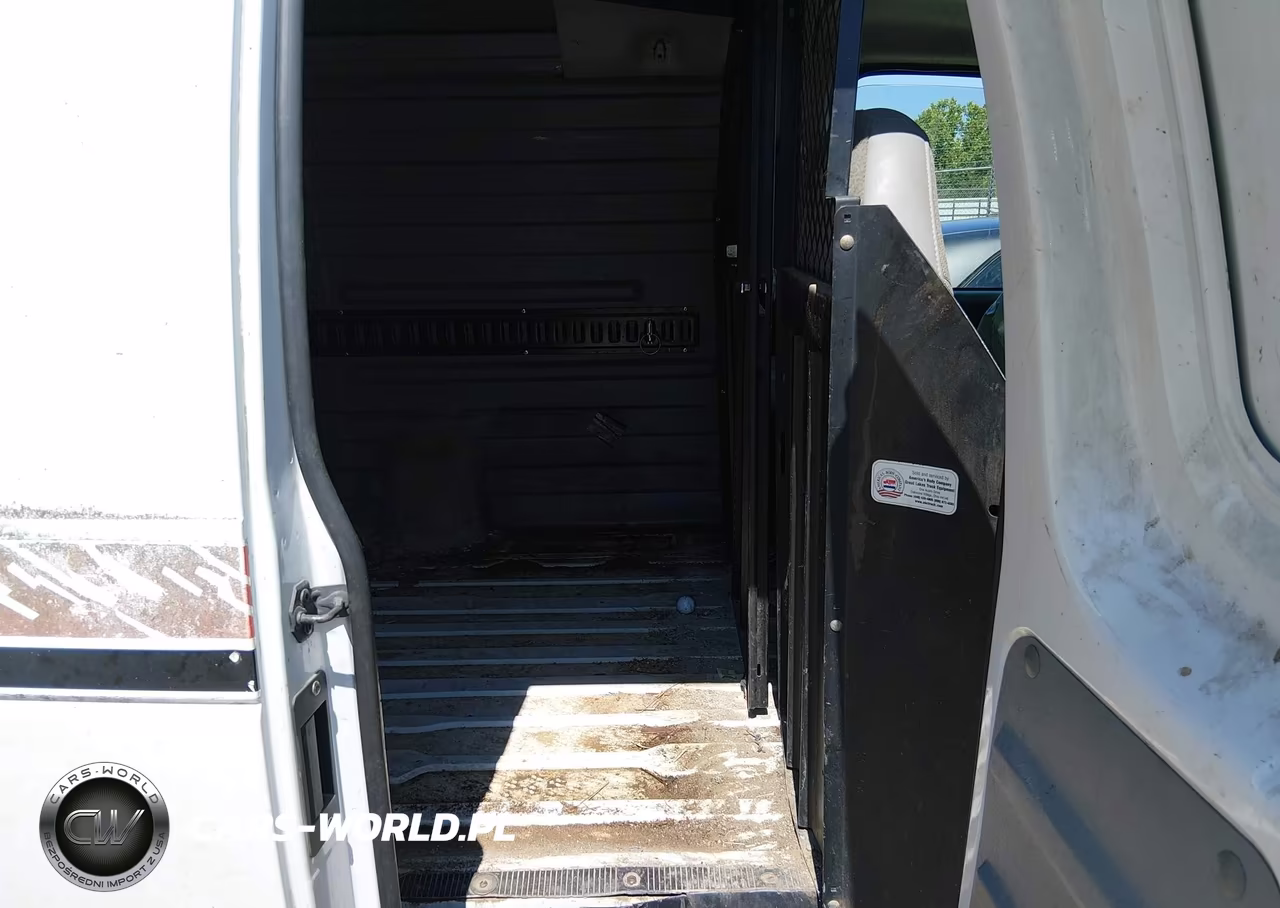 2003 Ford E-150 Commercial VIN:1FTRE142X3HA45074 - 8