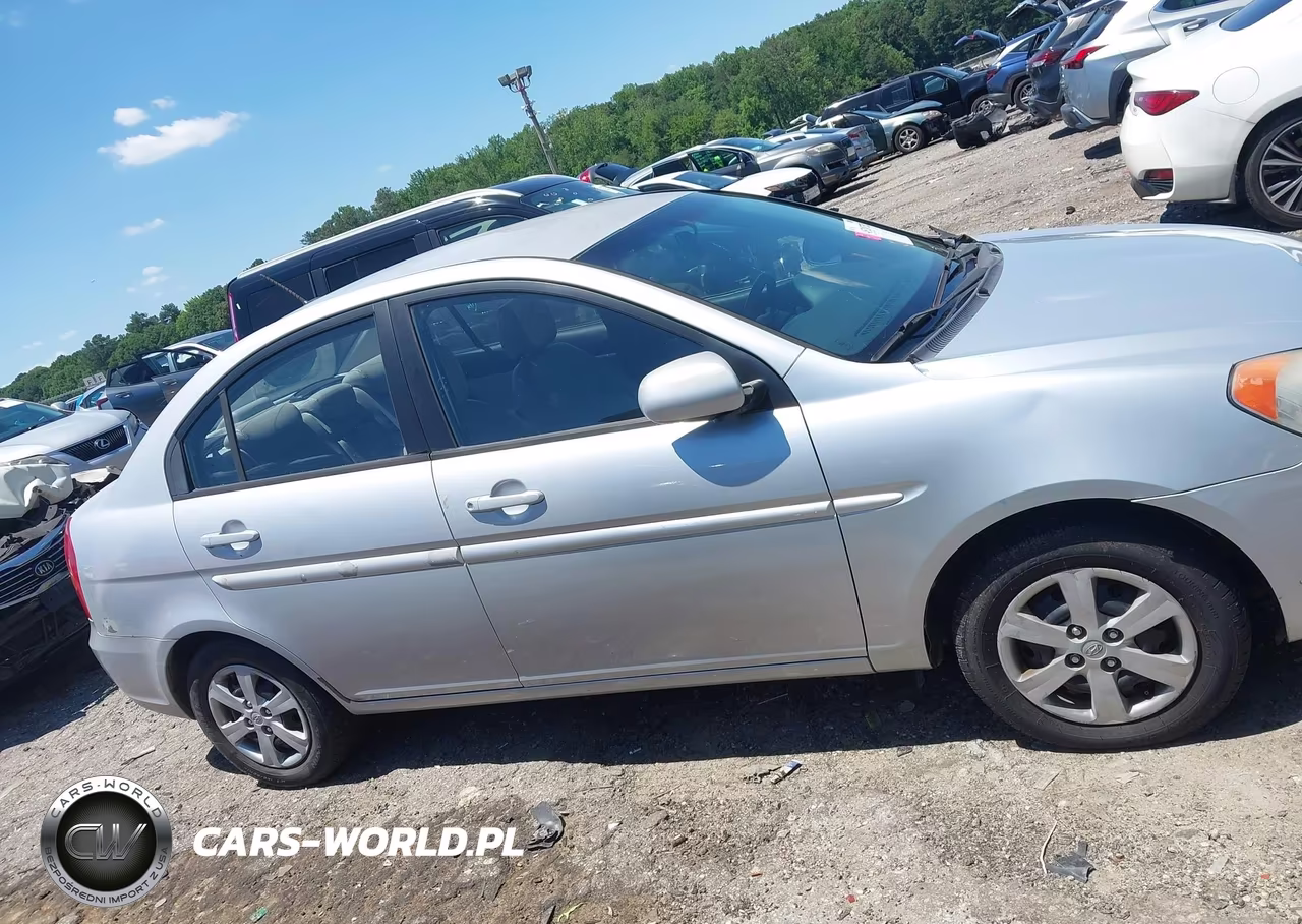 2011 Hyundai Accent Gls VIN:KMHCN4AC9BU609562 - 13