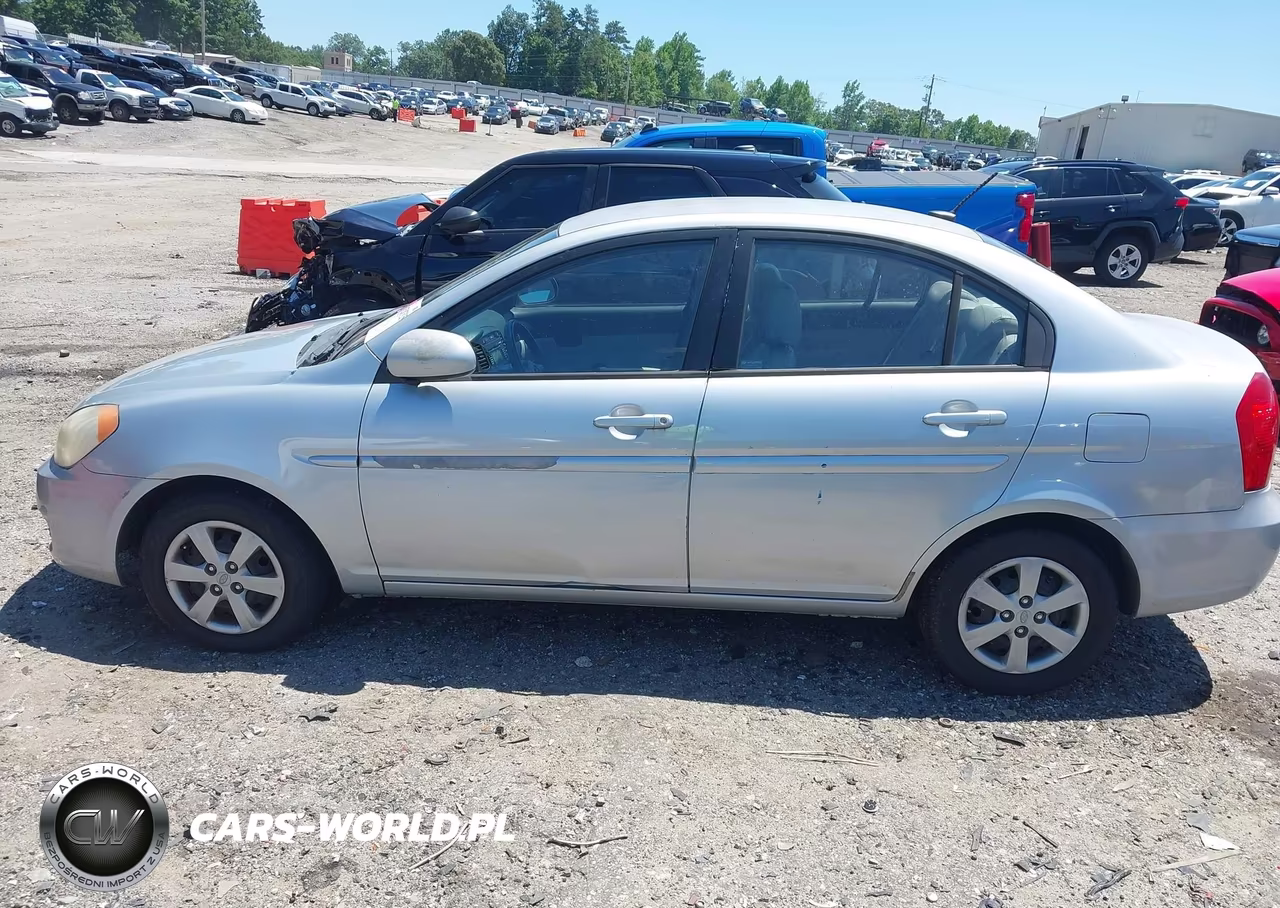 2011 Hyundai Accent Gls VIN:KMHCN4AC9BU609562 - 6