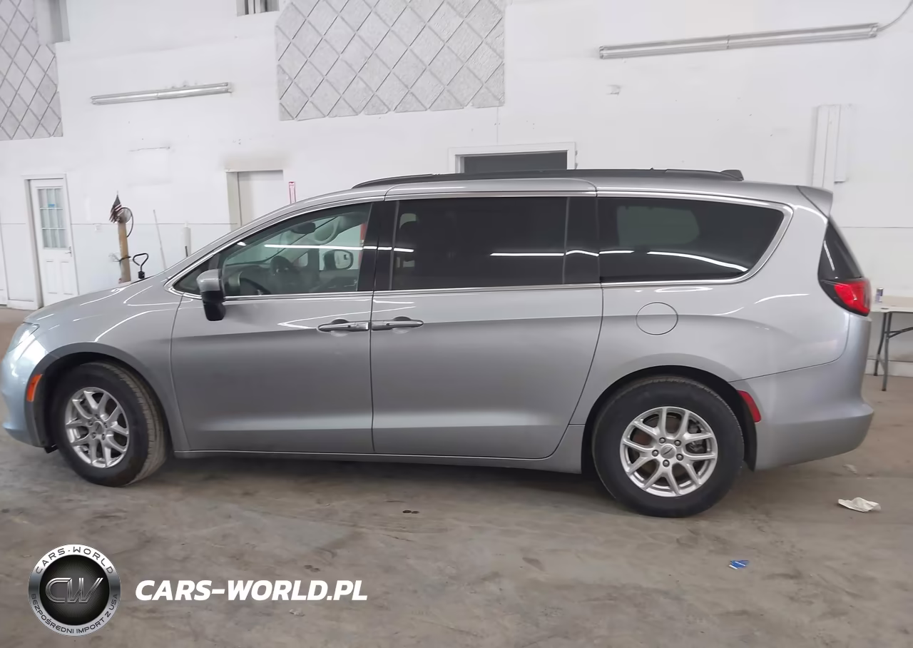 2021 Chrysler Voyager Lxi VIN:2C4RC1DG1MR520523 - 14