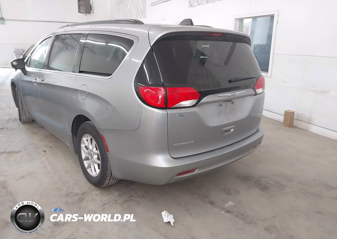 2021 Chrysler Voyager Lxi VIN:2C4RC1DG1MR520523 - 3