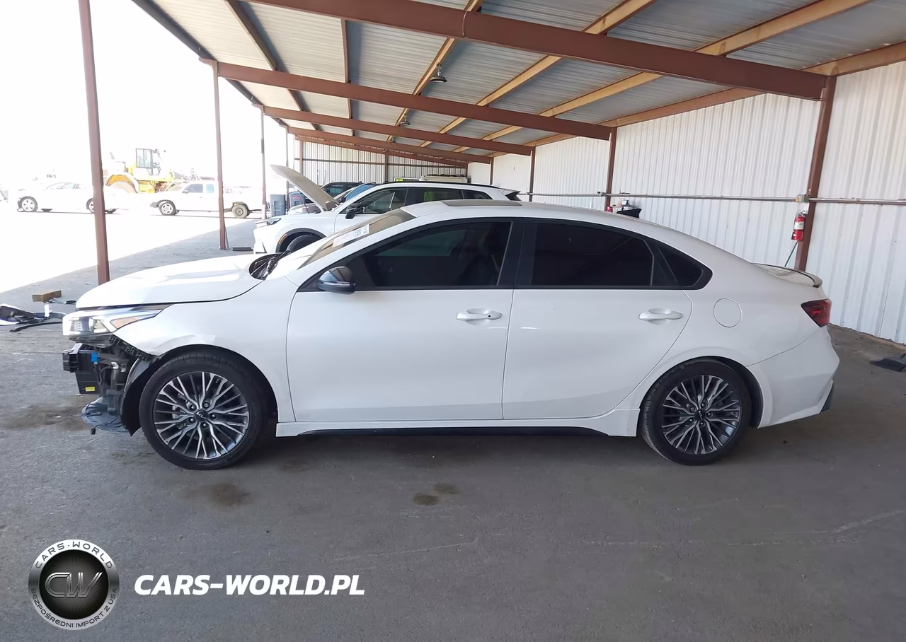 2023 Kia Forte Gt-Line VIN:3KPF54AD1PE574614 - 14