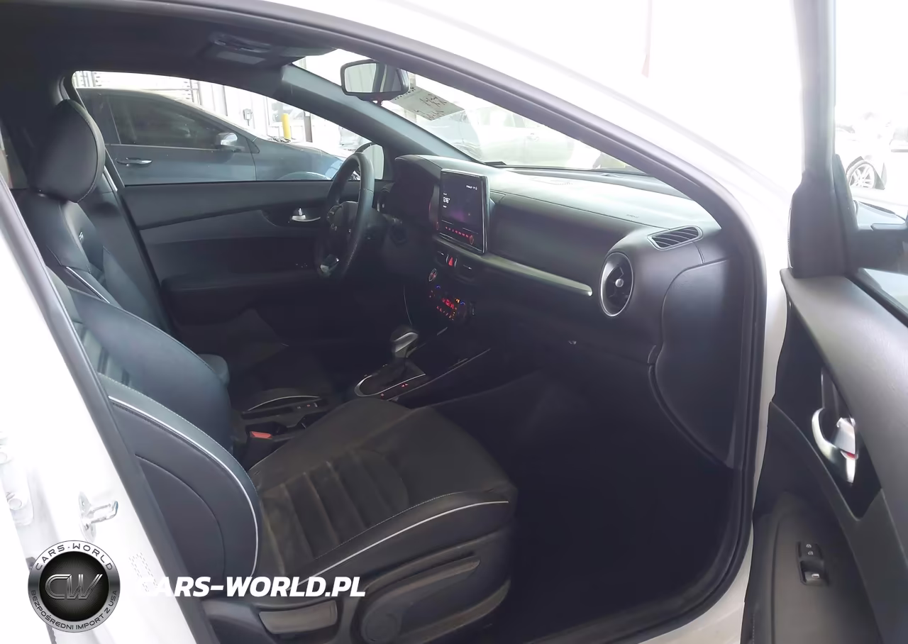 2023 Kia Forte Gt-Line VIN:3KPF54AD1PE574614 - 5
