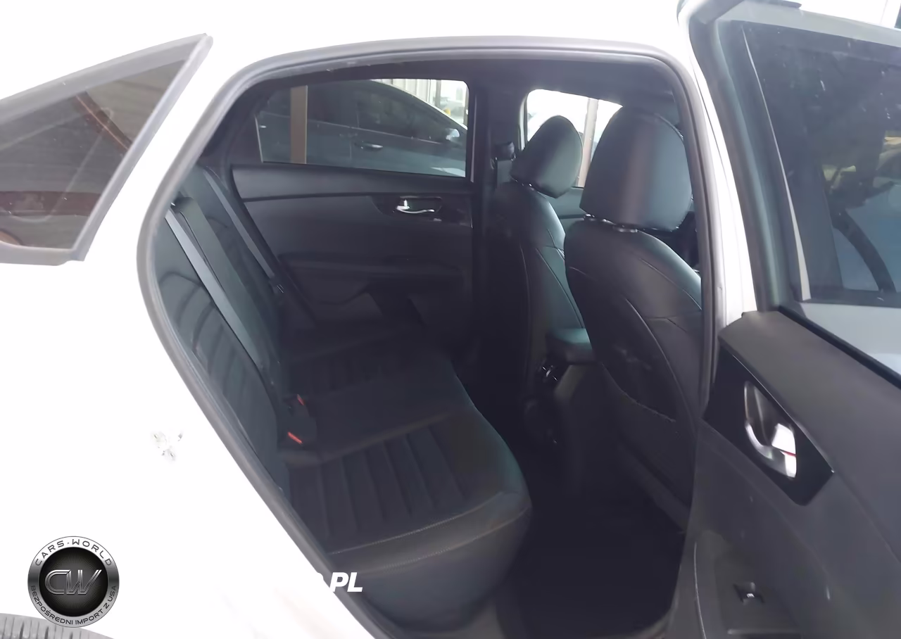 2023 Kia Forte Gt-Line VIN:3KPF54AD1PE574614 - 8