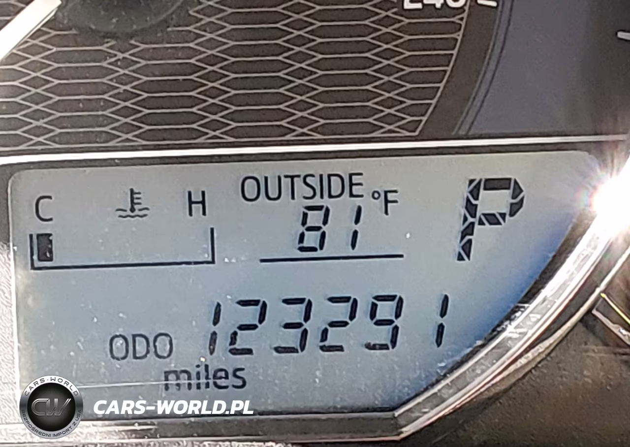 2016 Toyota Corolla Le VIN:2T1BURHE9GC538861 - 16
