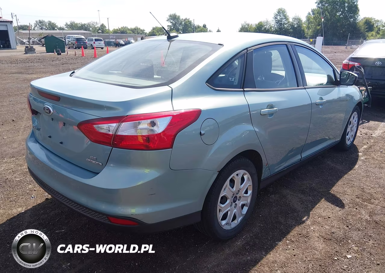 2012 Ford Focus Se VIN:1FAHP3F28CL277691 - 4