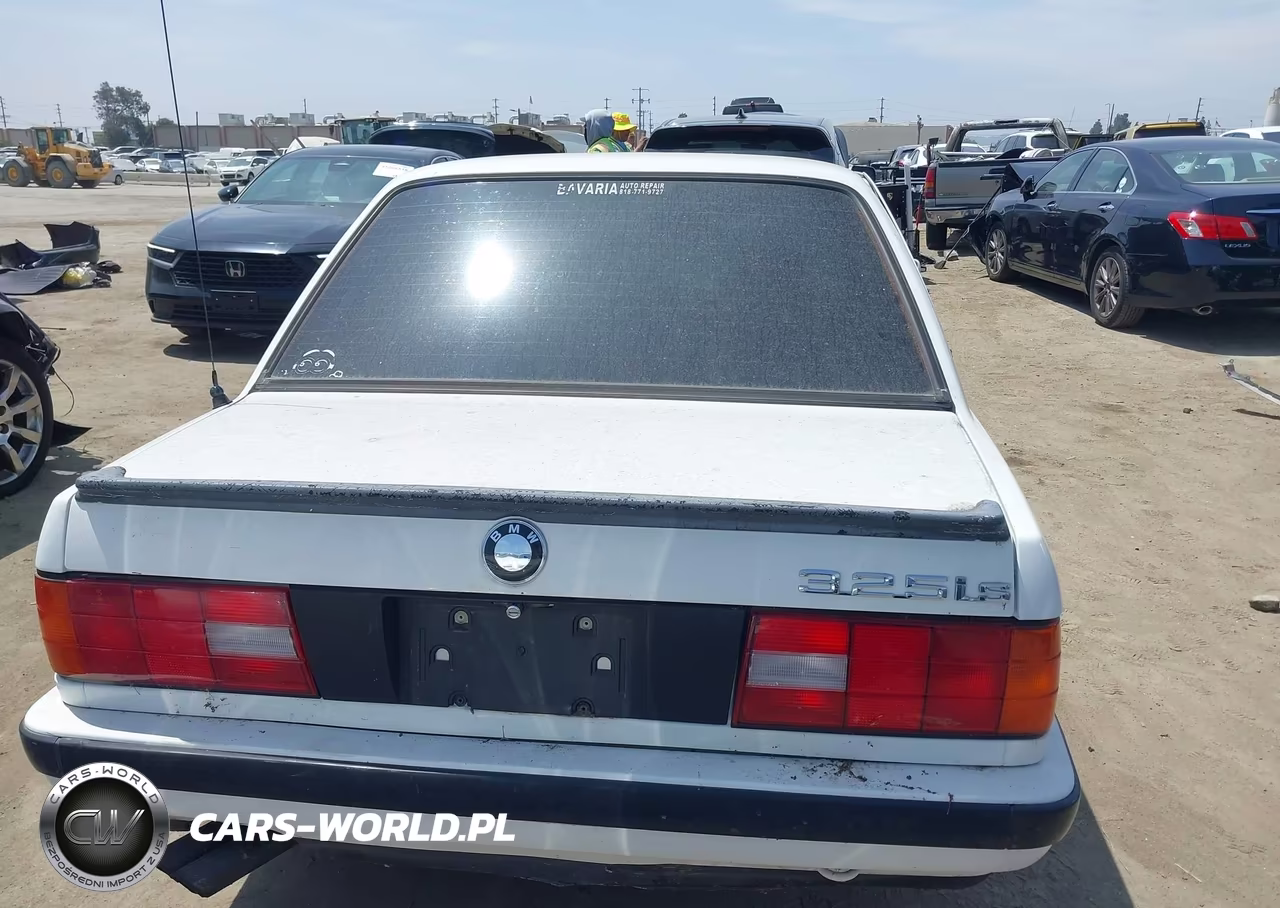 1988 BMW 325 Automatic VIN:WBAAB6401J8228259 - 15