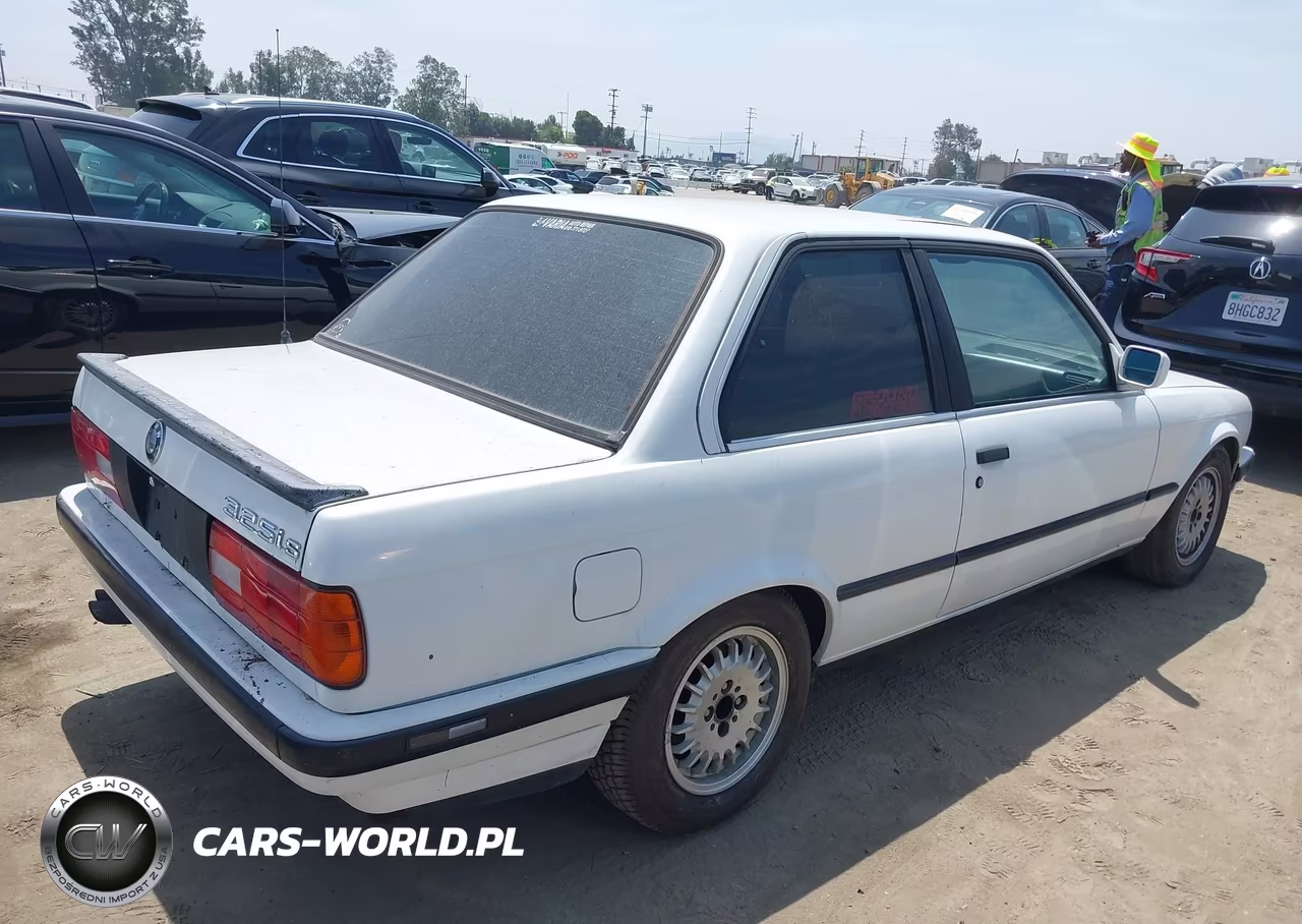 1988 BMW 325 Automatic VIN:WBAAB6401J8228259 - 4