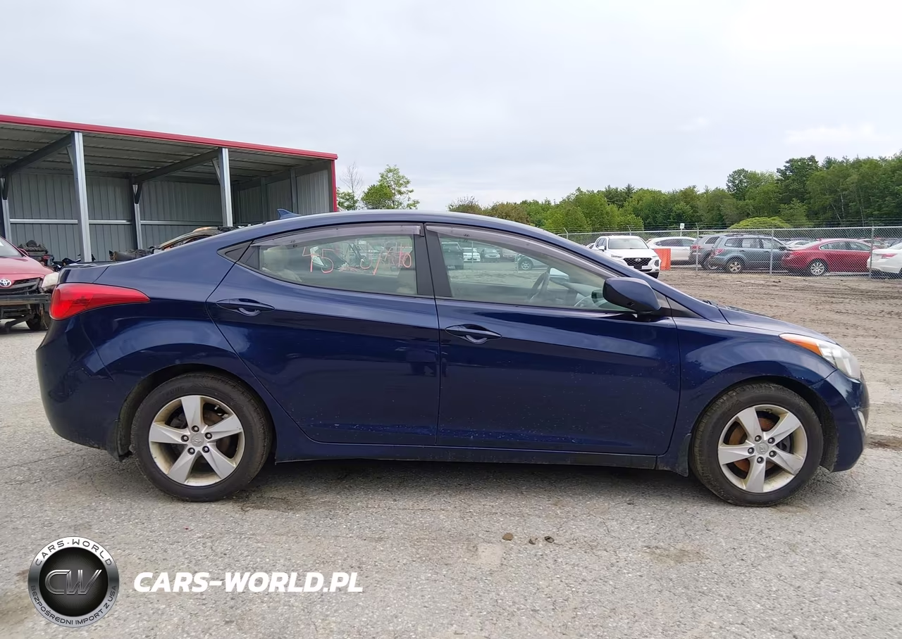 2013 Hyundai Elantra Gls VIN:5NPDH4AE4DH449976 - 13