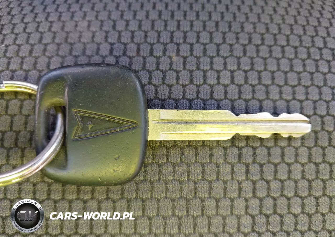 2005 Pontiac Vibe VIN:5Y2SL638X5Z422753 - 11