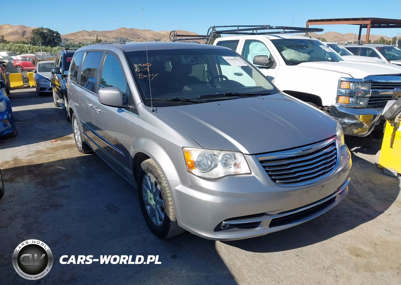 2016 Chrysler Town & Country Touring