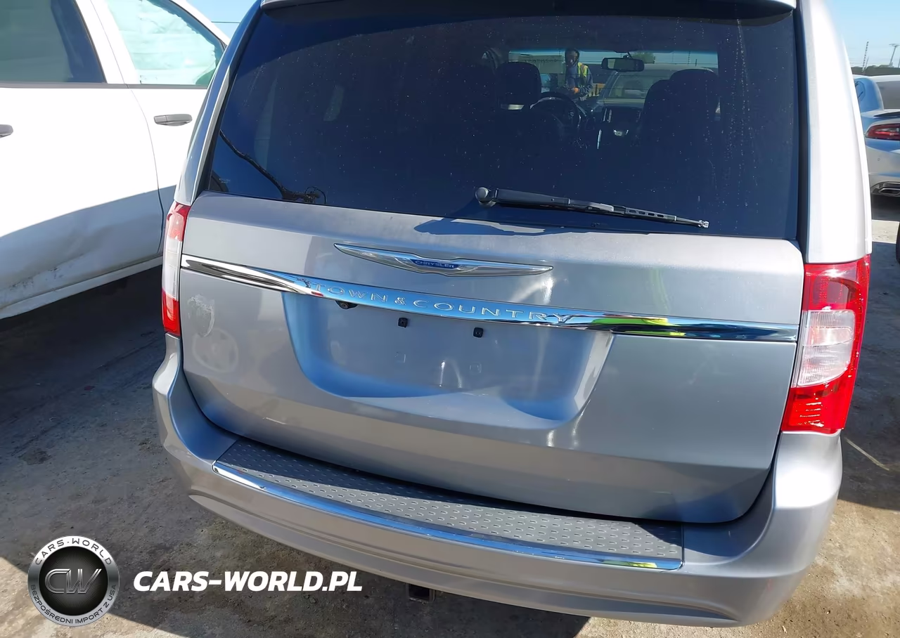 2016 Chrysler Town & Country Touring VIN:2C4RC1BG4GR261646 - 16