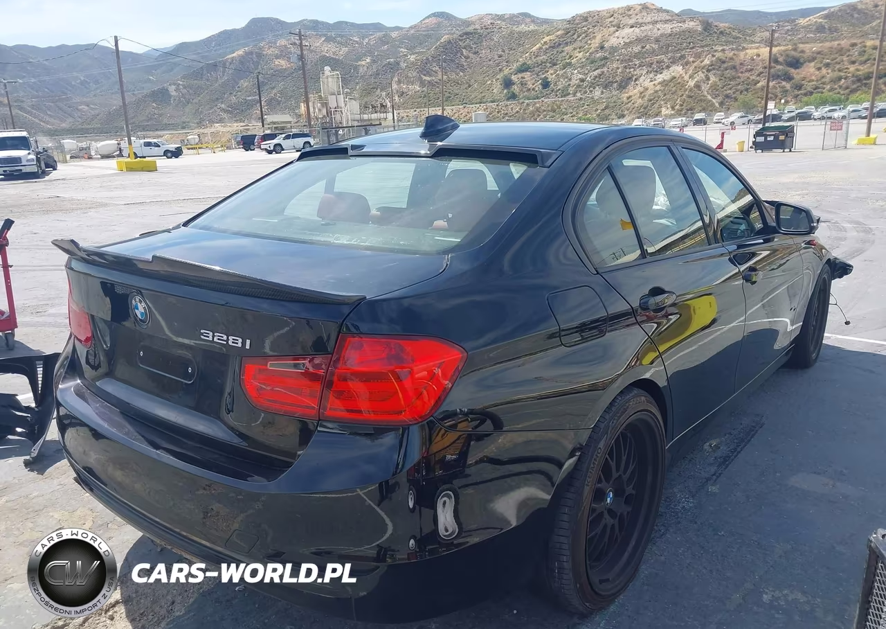 2013 BMW 328I VIN:WBA3A5C59DF604158 - 4