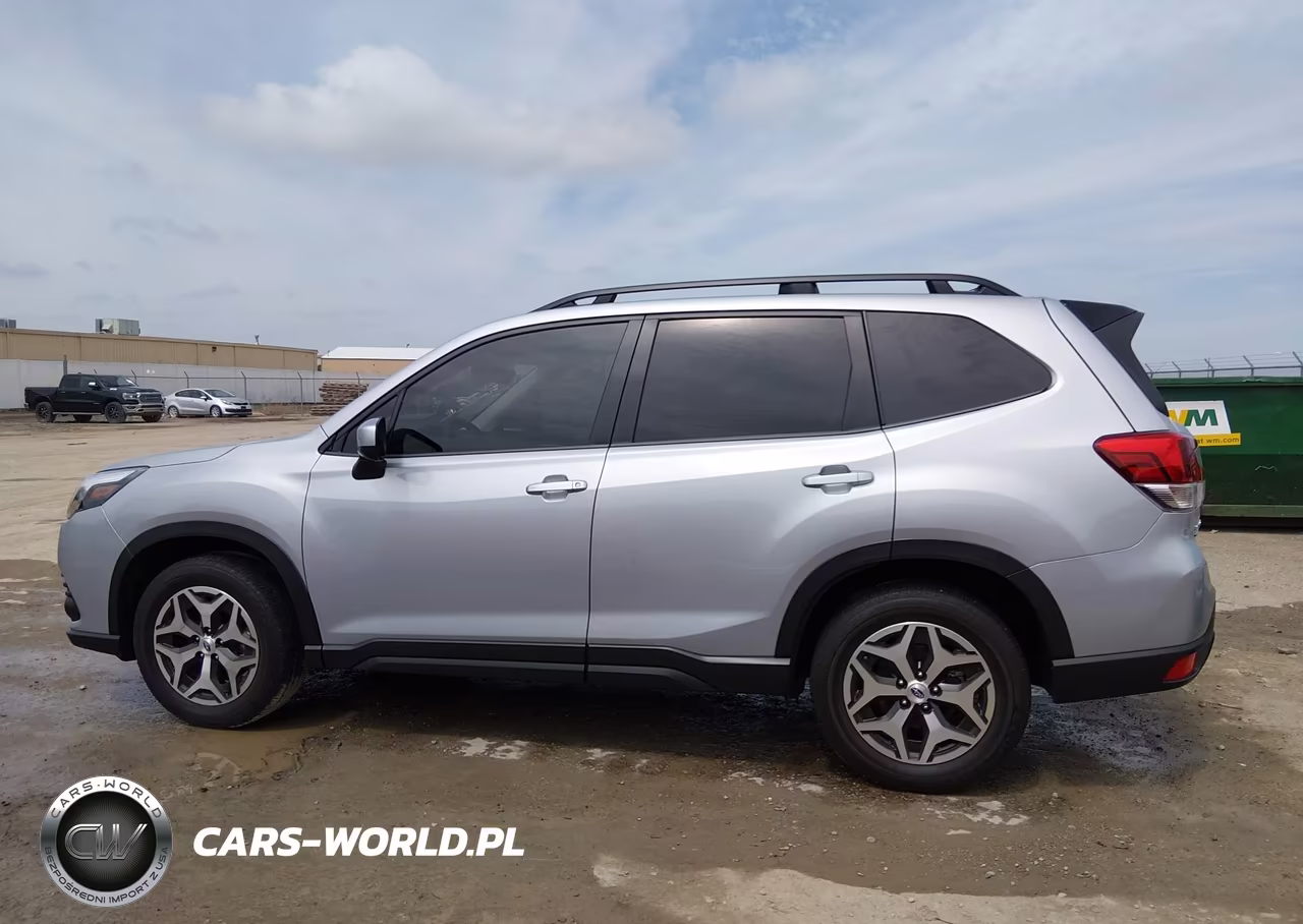 2024 Subaru Forester Premium VIN:JF2SKADC4RH501227 - 14