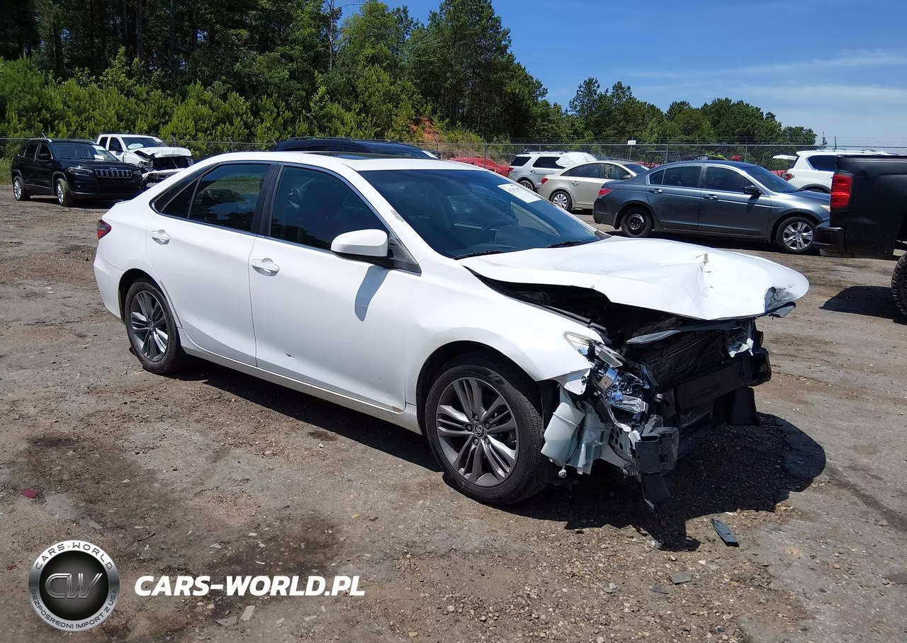 2015 Toyota Camry Se – zdjęcie 1 z 22