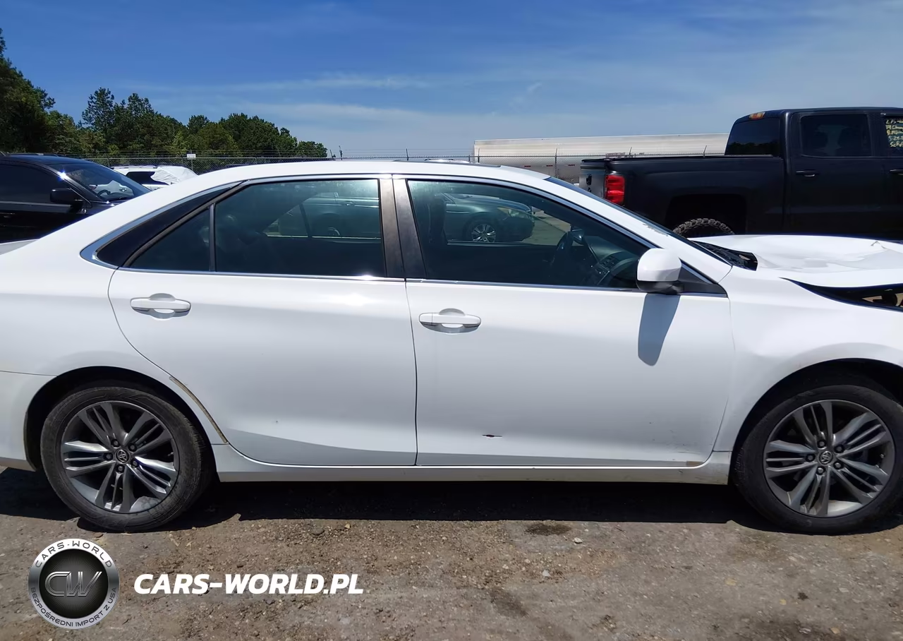 2015 Toyota Camry Se VIN:4T1BF1FK5FU047379 - 14