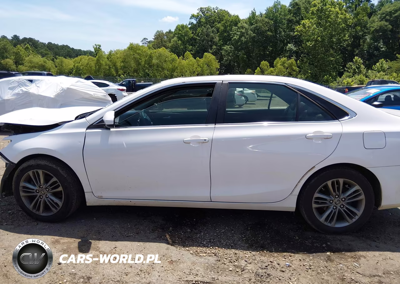2015 Toyota Camry Se VIN:4T1BF1FK5FU047379 - 15