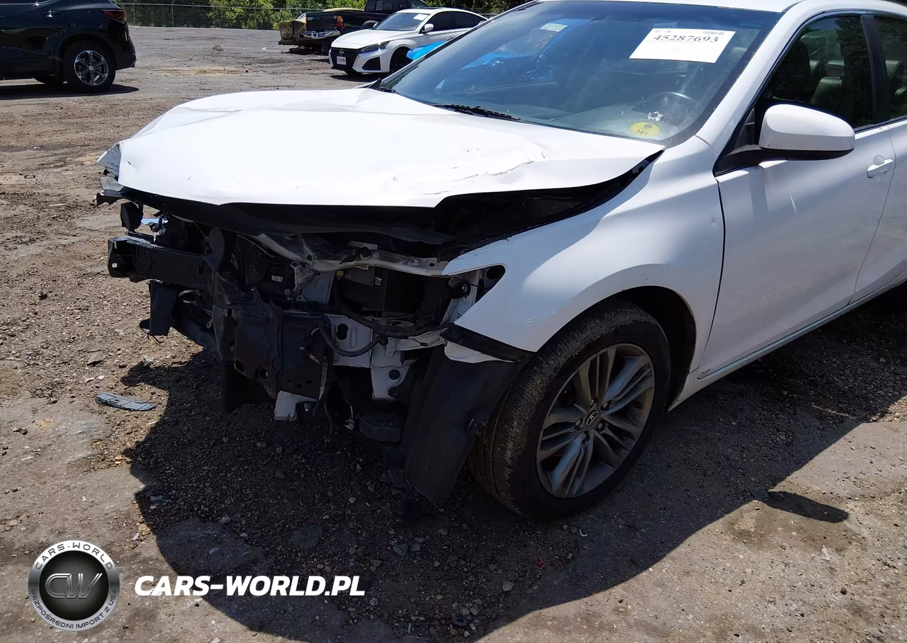 2015 Toyota Camry Se VIN:4T1BF1FK5FU047379 - 18