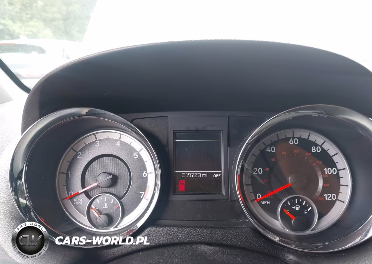 2014 Dodge Grand Caravan R-T VIN:2C4RDGEG2ER104447 - 7