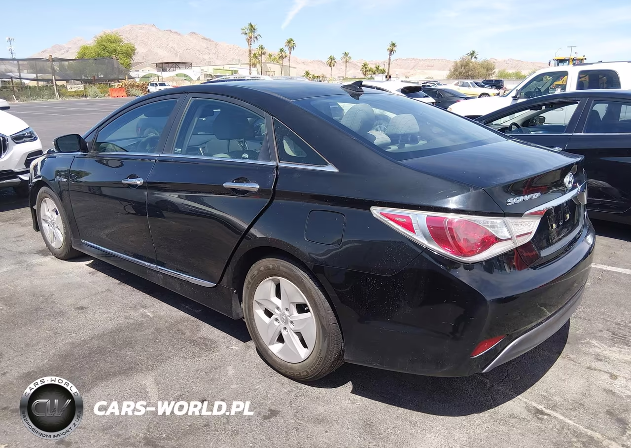 2012 Hyundai Sonata Hybrid VIN:KMHEC4A49CA036124 - 3
