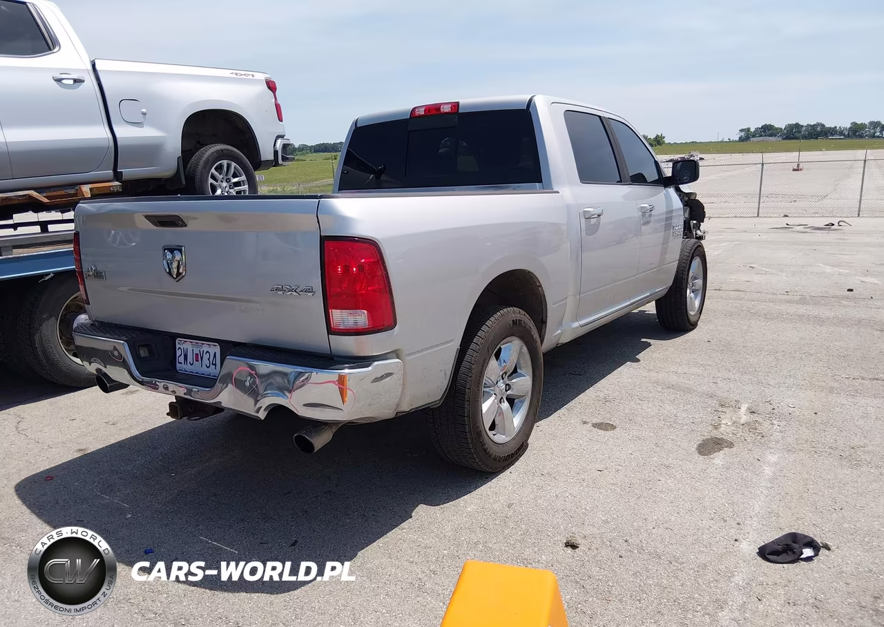 2015 Ram 1500 Big Horn VIN:3C6RR7LT4FG596687 - 4