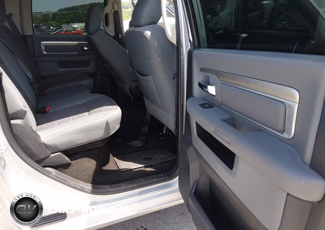 2015 Ram 1500 Big Horn VIN:3C6RR7LT4FG596687 - 8