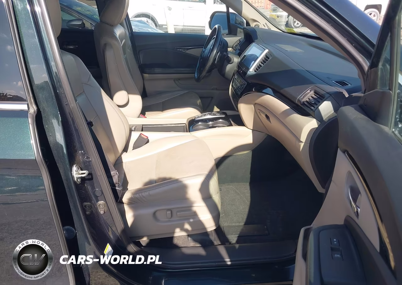 2016 Honda Pilot Elite VIN:5FNYF6H03GB049827 - 5