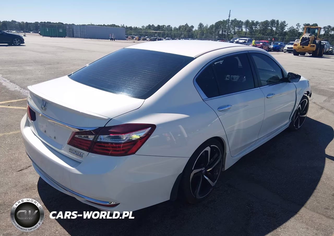2017 Honda Accord Sport Se VIN:1HGCR2F1XHA011898 - 4