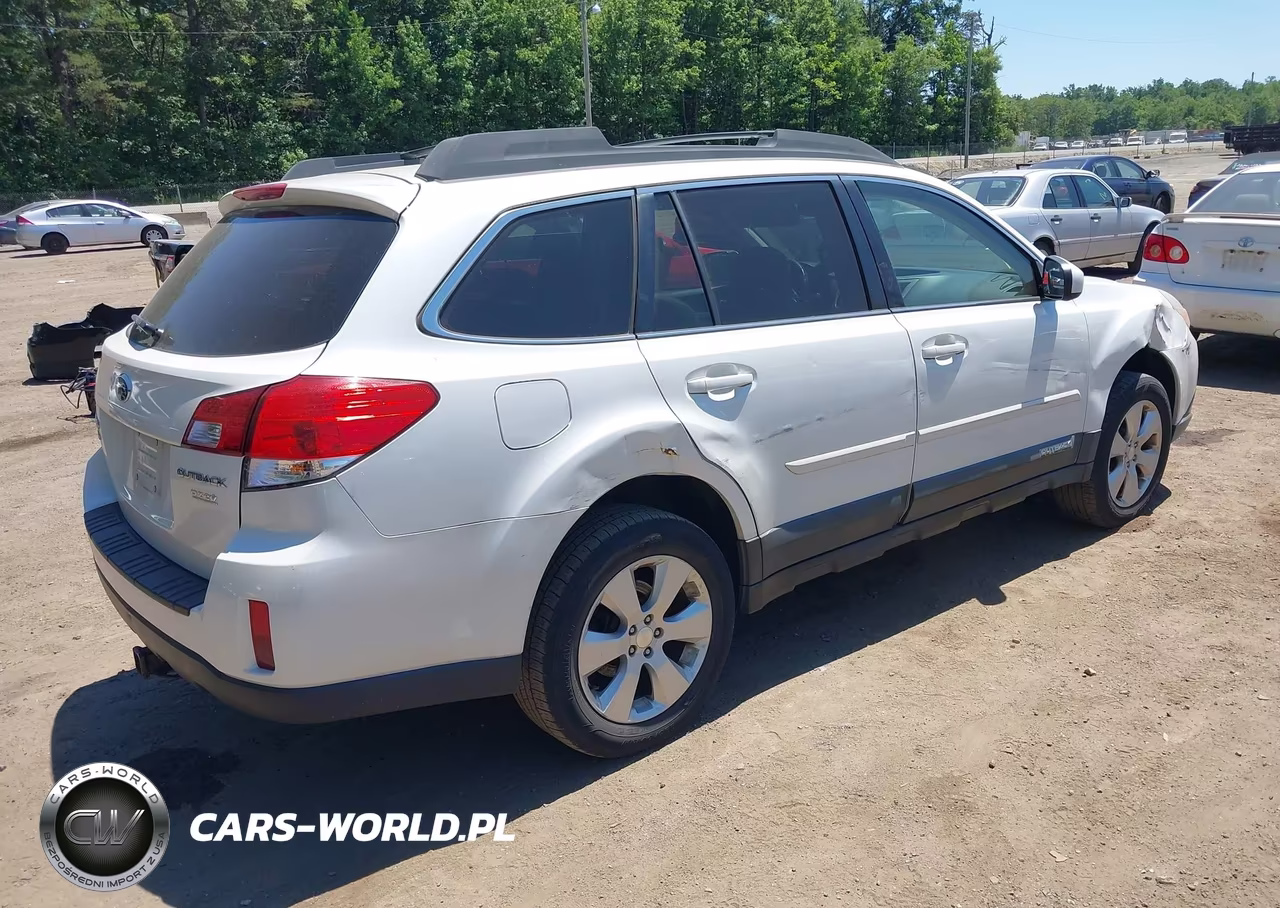 2012 Subaru Outback 2.5I Premium VIN:4S4BRBGC7C3224567 - 4