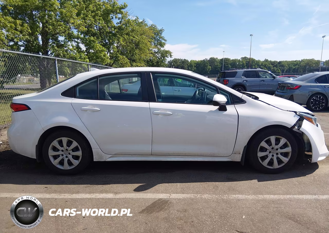 2021 Toyota Corolla Le VIN:5YFEPMAE0MP163763 - 13