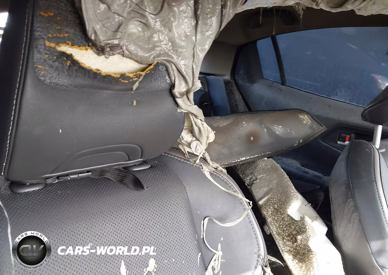 2024 Toyota Prius Xle VIN:JTDACAAU2R3015789 - 8