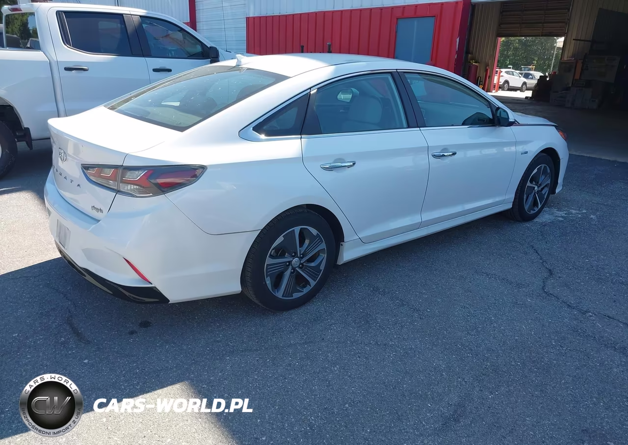 2019 Hyundai Sonata Plug-In Hybrid VIN:KMHE14L29KA091396 - 4