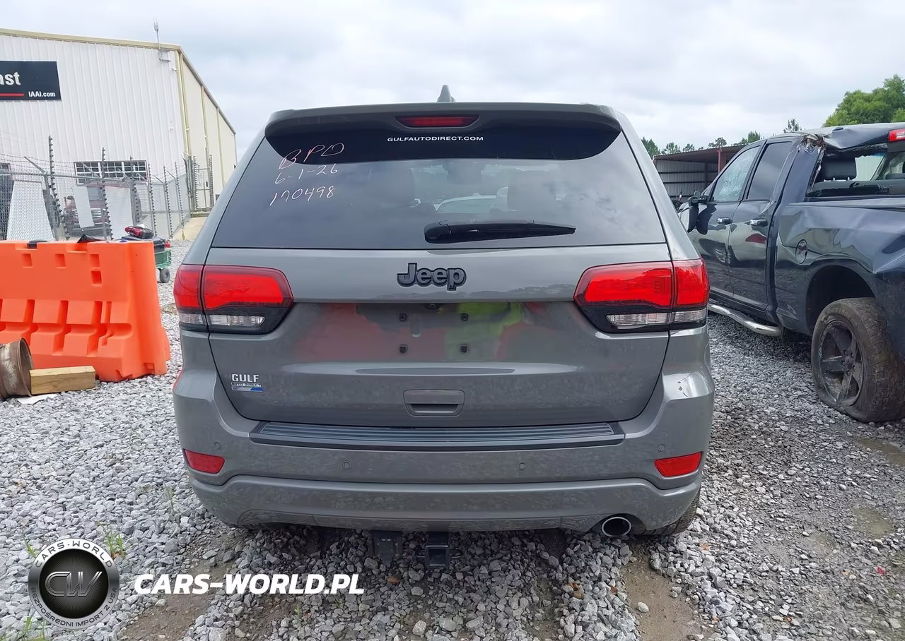 2020 Jeep Grand Cherokee Altitude 4X2 VIN:1C4RJEAG7LC170498 - 16