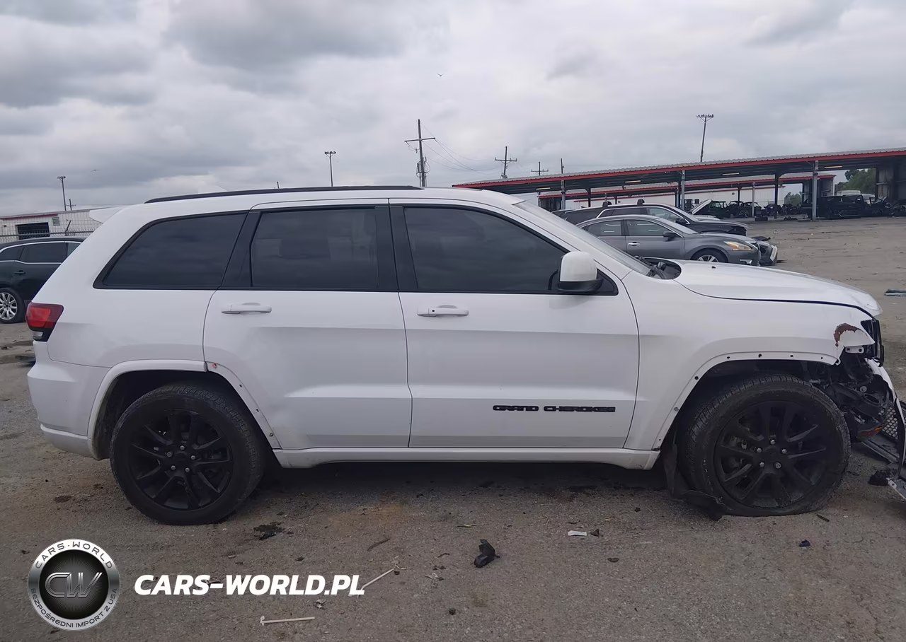 2017 Jeep Grand Cherokee Altitude 4X2 VIN:1C4RJEAG6HC770257 - 14