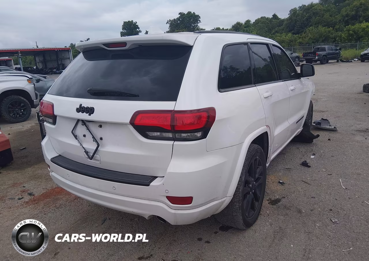 2017 Jeep Grand Cherokee Altitude 4X2 VIN:1C4RJEAG6HC770257 - 4