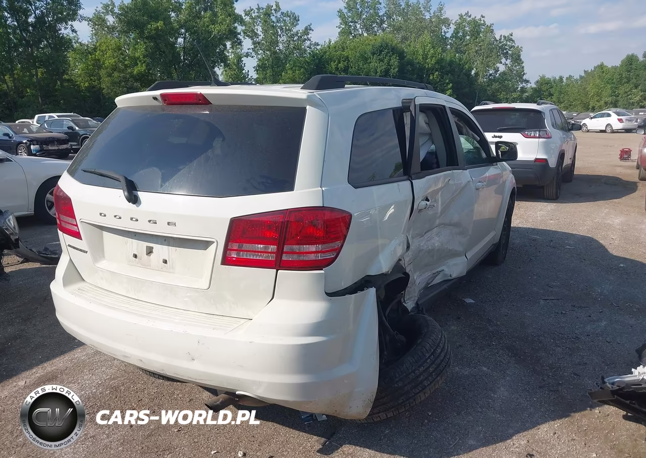 2018 Dodge Journey Se VIN:3C4PDCAB5JT183064 - 4